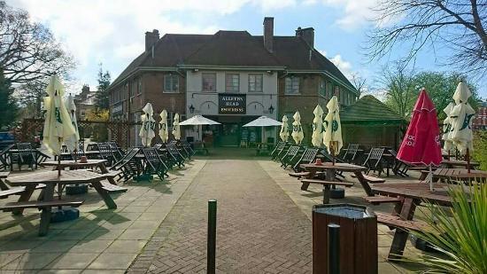 The Alleyns Head